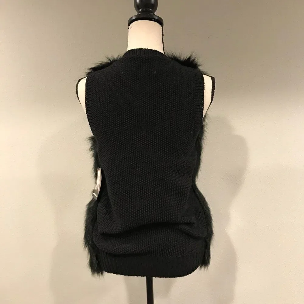 MAKE‎ AN OFFER ;) Hook Closure Faux Fur Vest